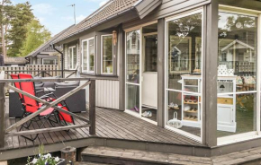 Stunning home in Åhus with WiFi and 2 Bedrooms #852 in Åhus